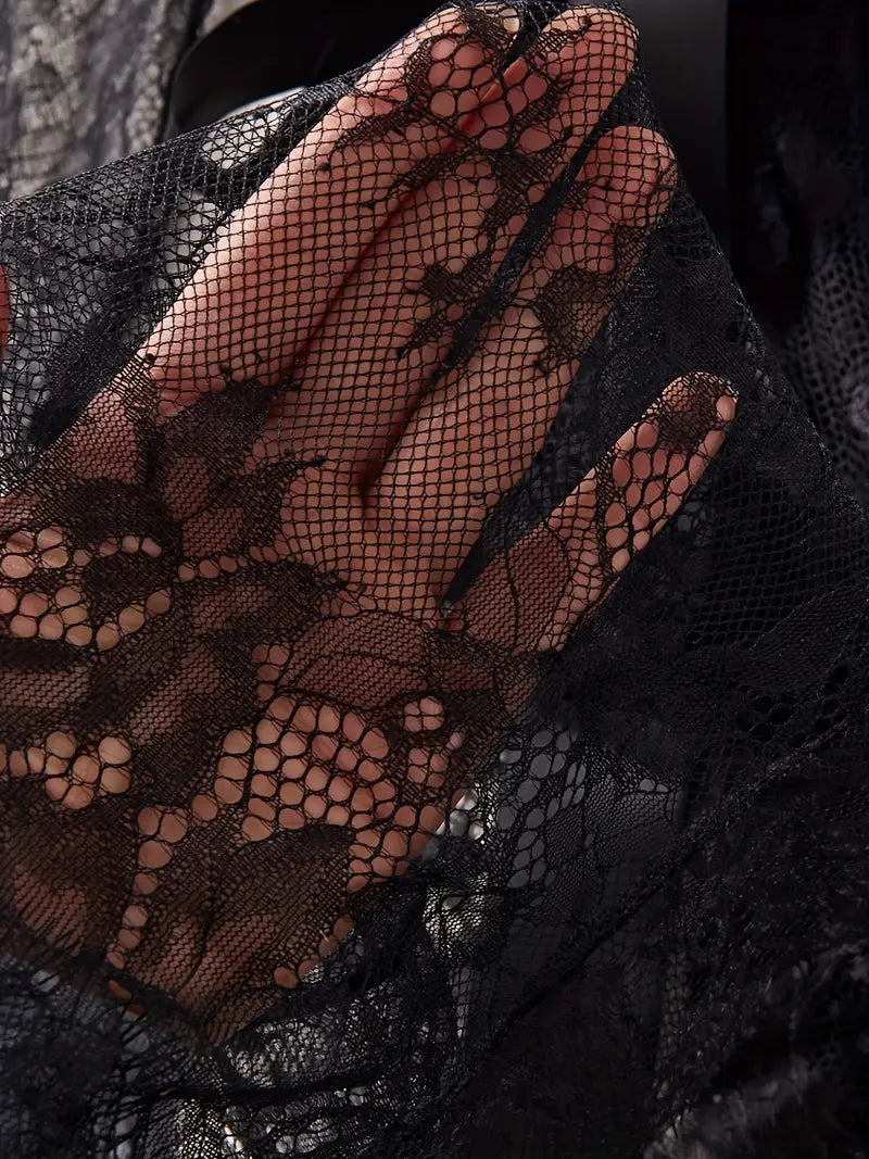 Viktoria | Spitzen Body mit tiefem Ausschnitt