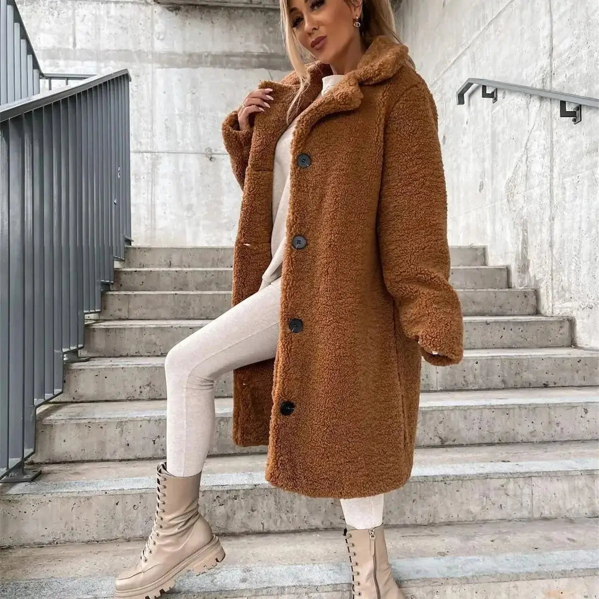 Lea | Teddyjacke – Wärme trifft auf pure Eleganz