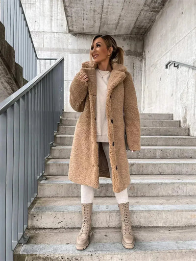 Lea | Teddyjacke – Wärme trifft auf pure Eleganz
