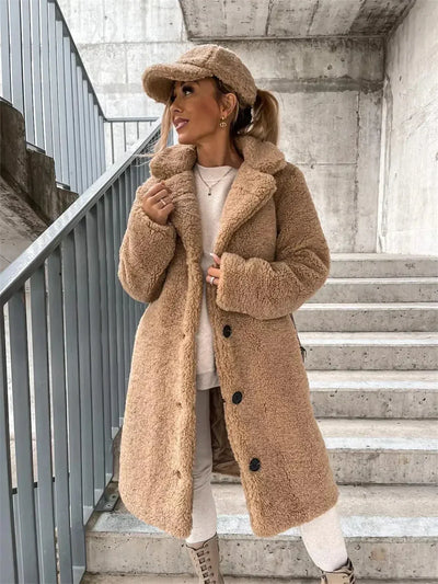 Lea | Teddyjacke – Wärme trifft auf pure Eleganz