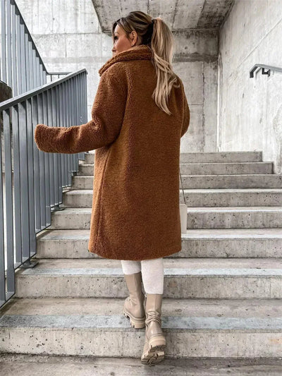 Lea | Teddyjacke – Wärme trifft auf pure Eleganz